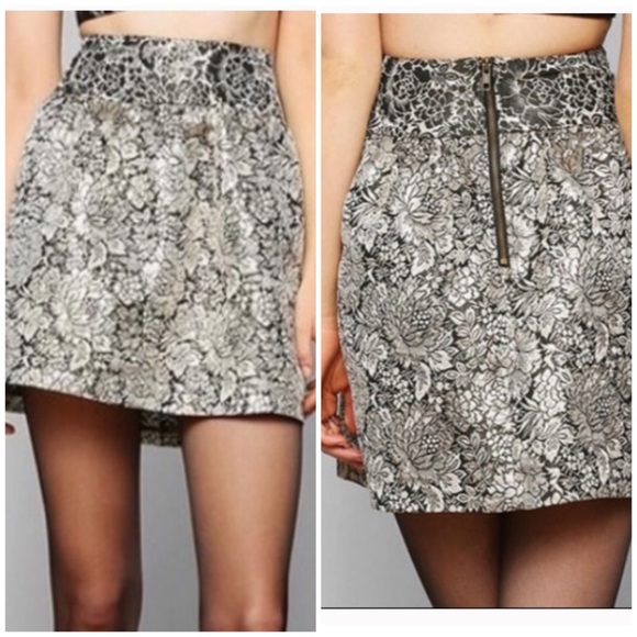 Kimchi Blue Metallic Gold Brocade Skirt 10 black full mini Urban Outfitters - Picture 2 of 10